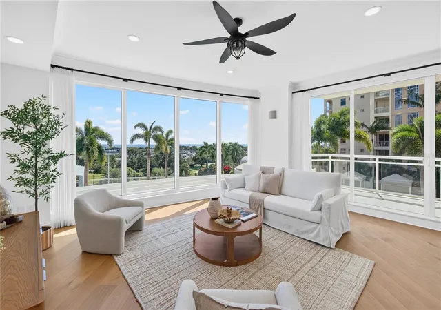 Photo 4 of Condo for sale at 180 Beach Dr NE #502, Saint Petersburg, FL 33701 | MLS# TB8534633 | Listing updated on 2026-10-22