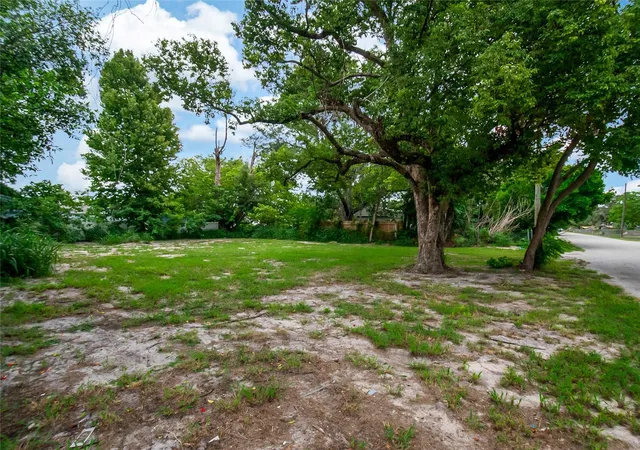 1st image of 11613 Rancho Dr, Leesburg, FL 34788 | MLS# S5154775