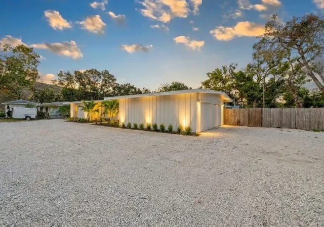 Photo 3 of Single family home for sale at 2069 Bougainvillea St, Sarasota, FL 34239 | MLS# A4701696 | Listing updated on 2026-08-01