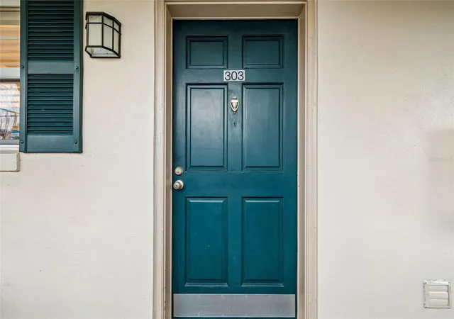 2nd image of 10387 Carrollwood Ln #303, Tampa, FL 33618 | MLS# TB8534663