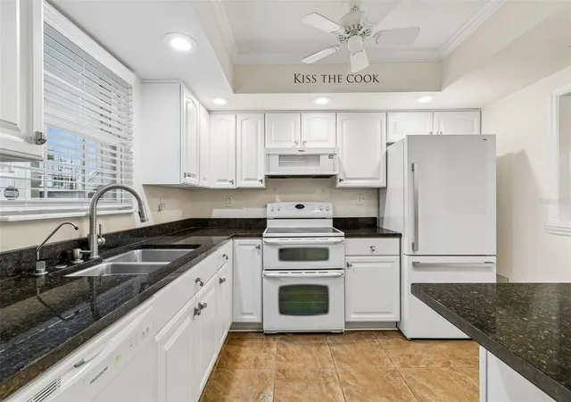 Photo 3 of Condo for sale at 10387 Carrollwood Ln #303, Tampa, FL 33618 | MLS# TB8534663 | Listing updated on 2026-10-06
