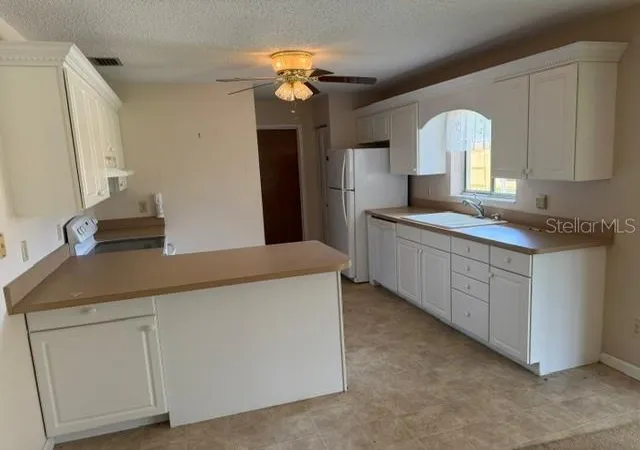 Photo 4 of Single family home for sale at 3048 Unity Tree Dr, Edgewater, FL 32141 | MLS# NS1088886 | Listing updated on 2026-08-29