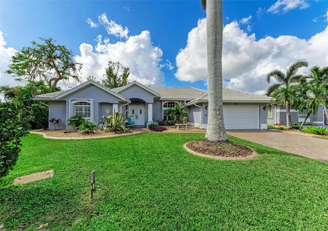 1st image of 316 Roseling Cir, Venice, FL 34293 | MLS# A4701705