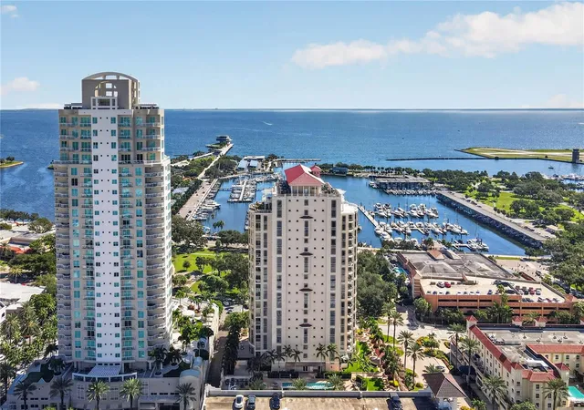 Photo 2 of Condo for sale at 100 Beach Dr Ne #401, Saint Petersburg, FL 33701 | MLS# TB8534672 | Listing updated on 2026-10-22