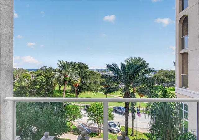 Photo 3 of Condo for sale at 100 Beach Dr Ne #401, Saint Petersburg, FL 33701 | MLS# TB8534672 | Listing updated on 2026-10-22
