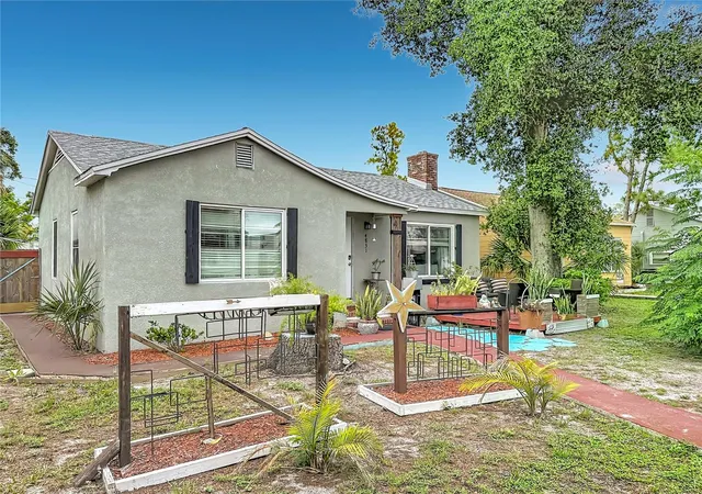 Photo 1 of Single family home for sale at 4831 Fairfield Ave S, Saint Petersburg, FL 33711 | MLS# TB8534675 | Listing updated on 2026-10-20