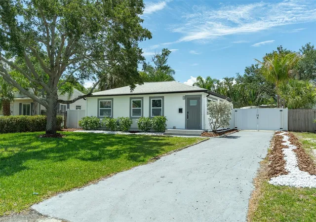 Photo 2 of Single family home for sale at 116 85th Avenue N, Saint Petersburg, FL 33702 | MLS# TB8534677 | Listing updated on 2026-09-05