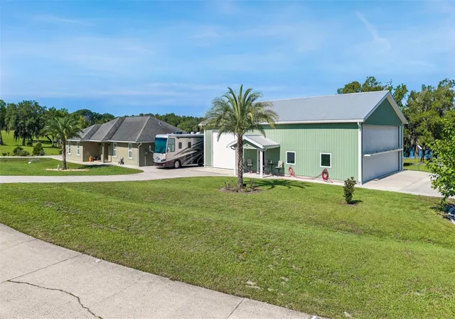 2nd image of 107 Eagles Nest Ln, Crescent City, FL 32112 | MLS# GC542387