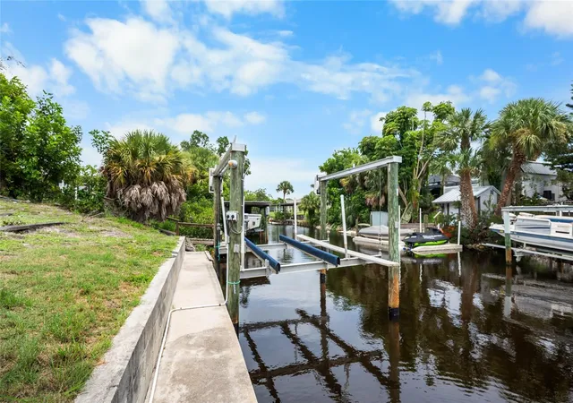3rd image of 2113 Georgia Ave, Englewood, FL 34224 | MLS# D6148270