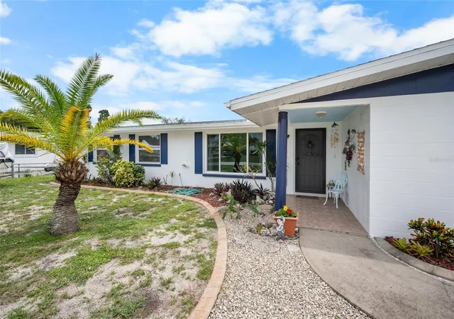 4th image of 2113 Georgia Ave, Englewood, FL 34224 | MLS# D6148270