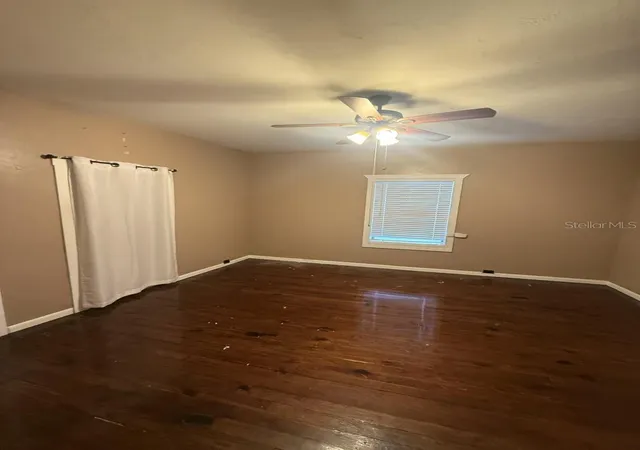 Photo 11 of Single family home for sale at 275 Temple St, MULBERRY, FL 33860 | MLS# A4701708 | Listing updated on 2026-10-08