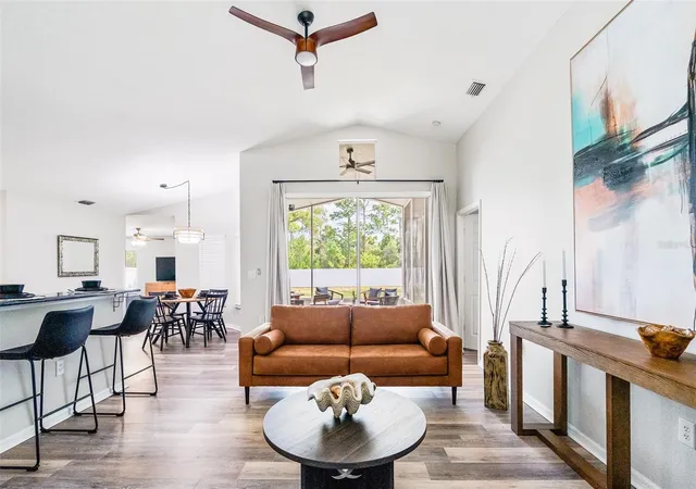 5th image of 11225 Flower Ave, Weeki Wachee, FL 34613 | MLS# TB8534685