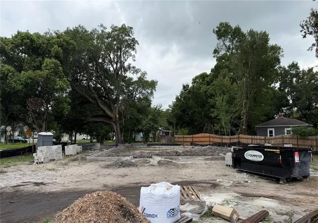 Photo 22 of Single family home for sale at 826 Garden Plz, Orlando, FL 32803 | MLS# O6429785 | Listing updated on 2026-08-25