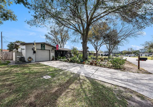 1st image of 11255 109th Wy, Largo, FL 33778 | MLS# TB8534697