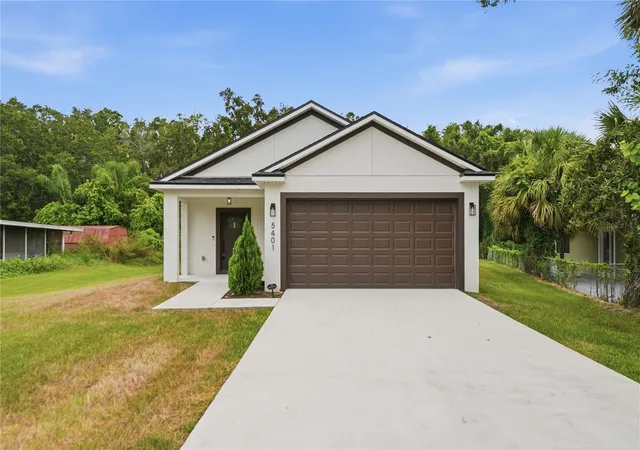 Photo 1 of Single family home for sale at 5401 Old Cheney Hwy, Orlando, FL 32807 | MLS# O6429786 | Listing updated on 2026-10-07