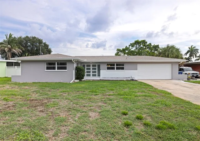 2nd image of 7073 S Shore Dr S, South Pasadena, FL 33707 | MLS# TB8534702
