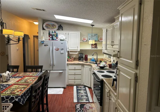 3rd image of 731 Polo Park East Blvd, Davenport, FL 33897 | MLS# O6429798