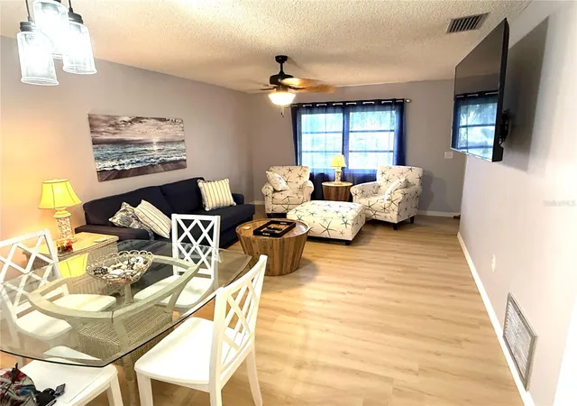 Photo 4 of Condo for sale at 390 301 Boulevard W #1B, Bradenton, FL 34205 | MLS# A4701722 | Listing updated on 2026-08-30