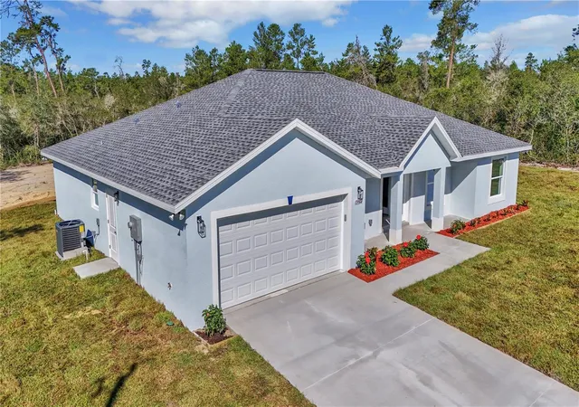Photo 4 of Single family home for sale at 17540 SW 17th Circle, Ocala, FL 34473 | MLS# OM729564 | Listing updated on 2026-08-05