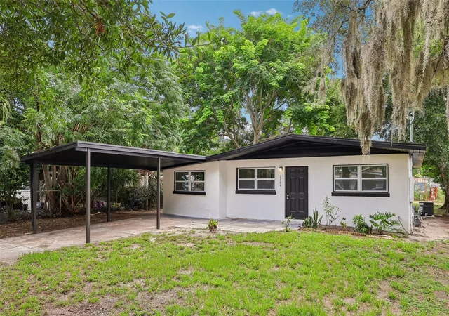 Photo 2 of Single family home for sale at 1207 32nd Street Nw, Winter Haven, FL 33881 | MLS# O6429800 | Listing updated on 2026-08-13
