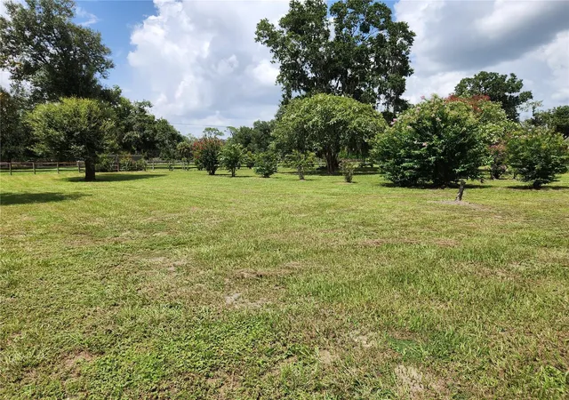Photo 2 of Single family home for sale at 3903 Powerline Rd, Lithia, FL 33547 | MLS# TB8534733 | Listing updated on 2026-08-01