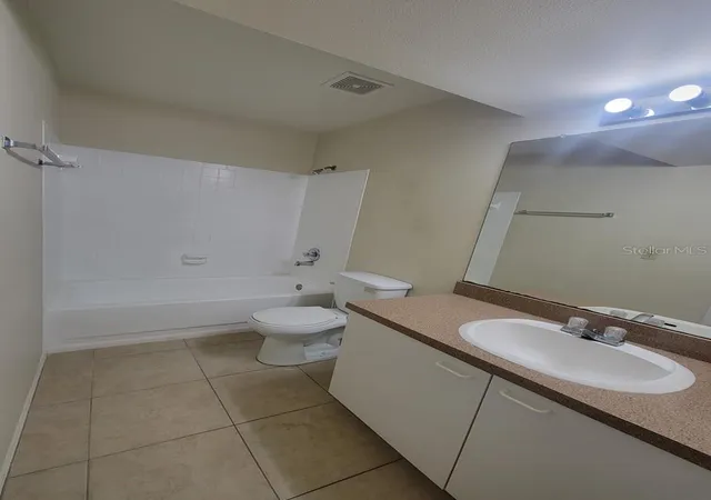 16th image of 10024 Strafford Oak Ct #813, Tampa, FL 33624 | MLS# W7888158
