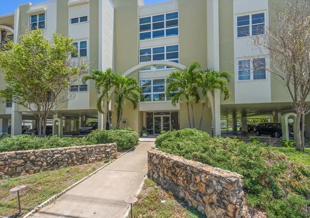 Photo 3 of Condo for sale at 4681 1st Street NE #308, Saint Petersburg, FL 33703 | MLS# TB8534736 | Listing updated on 2026-08-01