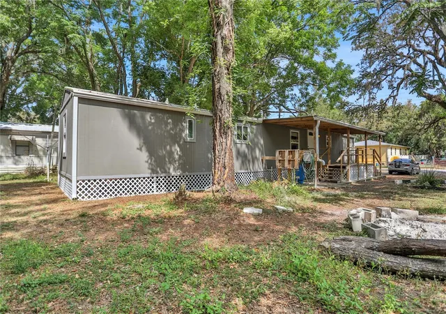 Photo 5 of Manufactured home for sale at 9132 Mango St, New Port Richey, FL 34654 | MLS# W7888159 | Listing updated on 2026-08-26