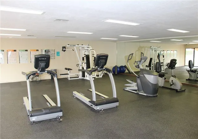 2nd image of 2906 S Semoran Blvd, ORLANDO, FL 32822