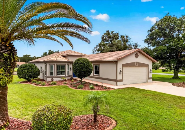 3rd image of 9257 Bonnie Cove Dr, Weeki Wachee, FL 34613 | MLS# W7888160