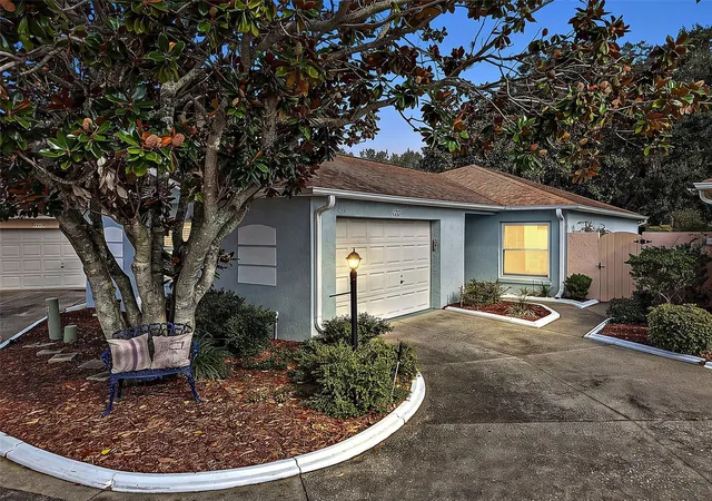 1st image of 1717 Francisco St, Lady Lake, FL 32159 | MLS# G5115846