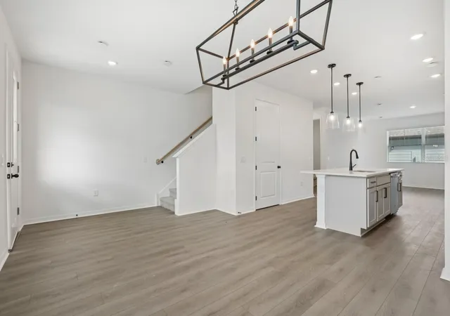 Photo 5 of Townhouse for sale at 17398 Sweet Moro Dr, Winter Garden, FL 34787 | MLS# TB8534769 | Listing updated on 2026-08-01