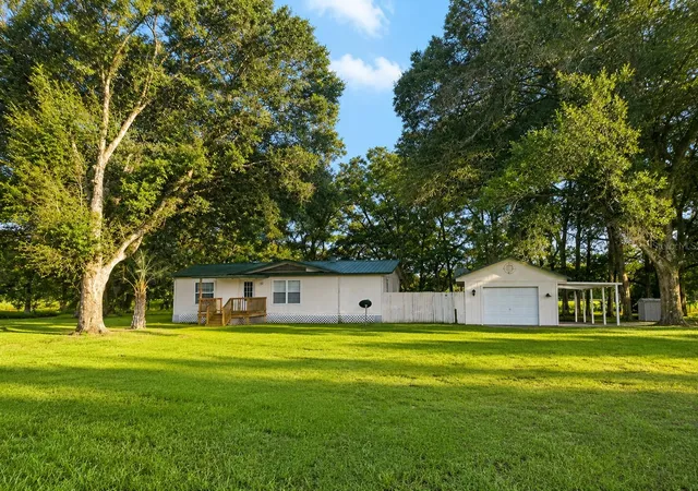 1st image of 25256 Richbarn Rd, Brooksville, FL 34601 | MLS# W7888162