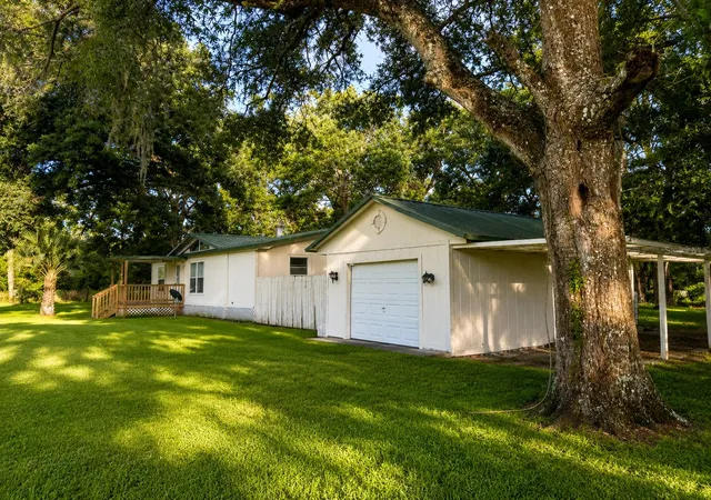 2nd image of 25256 Richbarn Rd, Brooksville, FL 34601 | MLS# W7888162