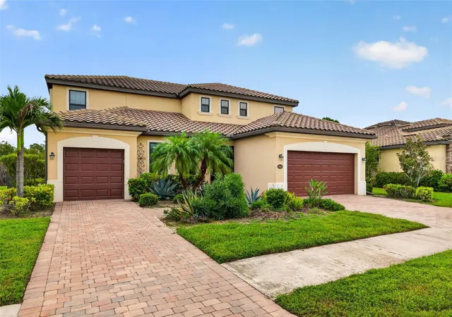 3rd image of 20630 Granlago Dr, Venice, FL 34293 | MLS# TB8534781