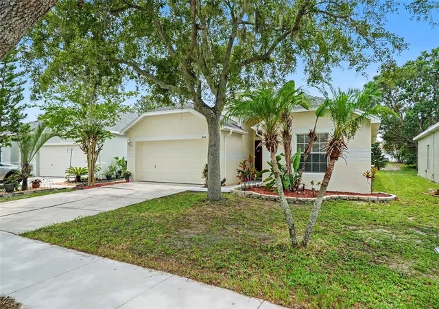2nd image of 9407 Cypress Harbor Dr, Gibsonton, FL 33534 | MLS# TB8534798