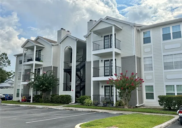 2nd image of 2550 N Alafaya Trl #3304, Orlando, FL 32826 | MLS# O6429860