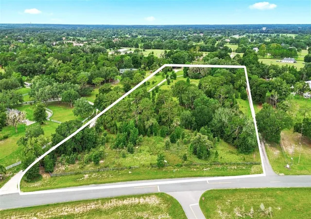 Photo 4 of Sale Pending at Sahara Ct, Sorrento, FL 32776 | MLS# O6429864 | Listing updated on 2026-08-14