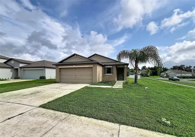 2nd image of 36095 Carriage Pine Ct, Zephyrhills, FL 33541 | MLS# TB8534813