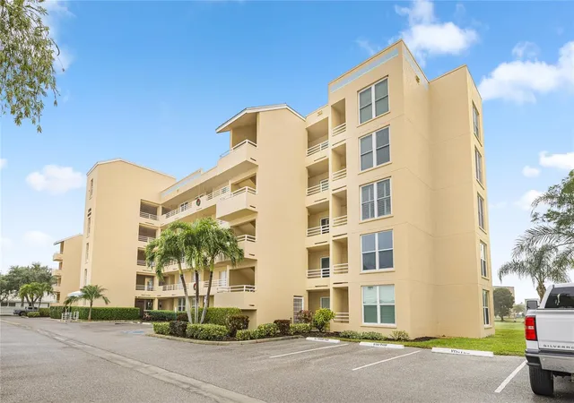 Photo 2 of Condo for sale at 3750 Pinebrook Cir #107, Bradenton, FL 34209 | MLS# A4701763 | Listing updated on 2026-09-19