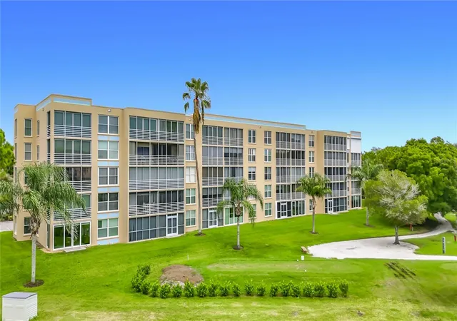 2nd image of 3750 Pinebrook Cir, BRADENTON, FL 34209