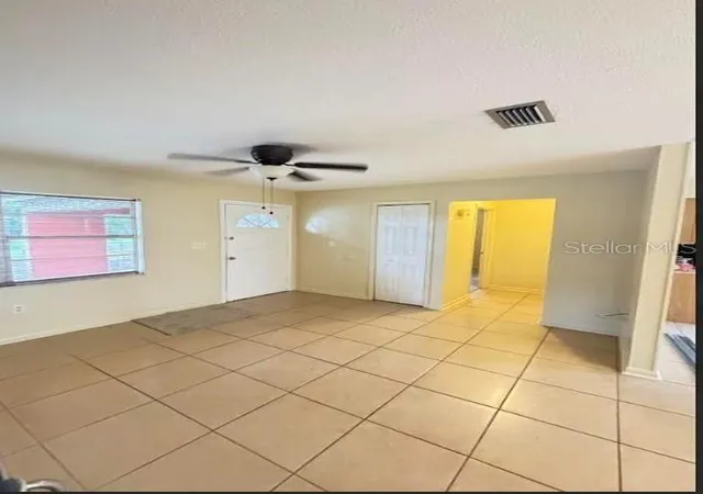 Photo 4 of Single family home for sale at 1338 NE 16th Street, Ocala, FL 34470 | MLS# OM729586 | Listing updated on 2026-09-22