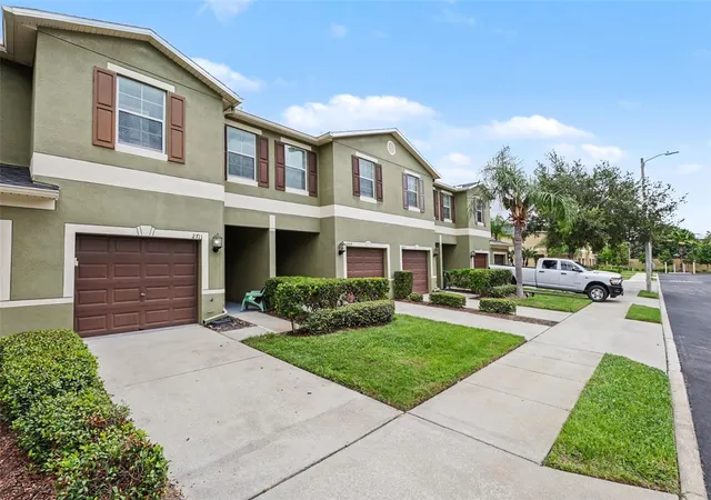 Photo 3 of Townhouse for sale at 2711 Isabella Valley Ct, Brandon, FL 33511 | MLS# TB8534827 | Listing updated on 2026-08-01