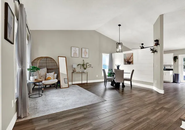 3rd image of 3213 Montrose Cir, Palm Harbor, FL 34684 | MLS# TB8534830