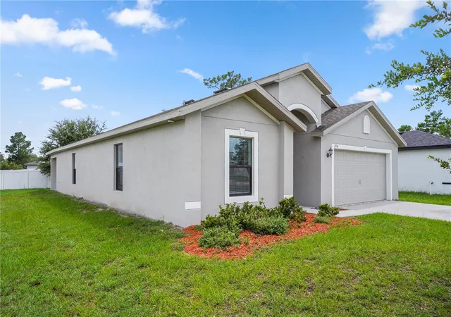 Photo 4 of Single family home for sale at 204 Hyacinth Ct, Kissimmee, FL 34759 | MLS# O6429889 | Listing updated on 2026-08-24