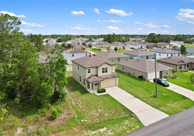 Photo 4 of Single family home for sale at 216 Fig Ct, Kissimmee, FL 34759 | MLS# O6429893 | Listing updated on 2026-09-21