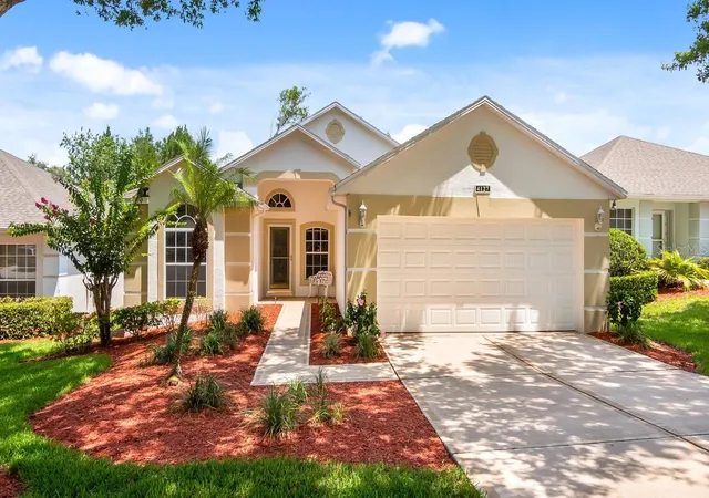 Photo 1 of Sale Pending at 4127 Capland Ave, Clermont, FL 34711 | MLS# G5115872 | Listing updated on 2026-08-21