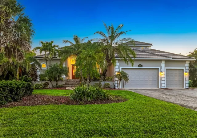 Photo 1 of Single family home for sale at 390 Coral Crk Dr, Placida, FL 33946 | MLS# D6148273 | Listing updated on 2026-10-16