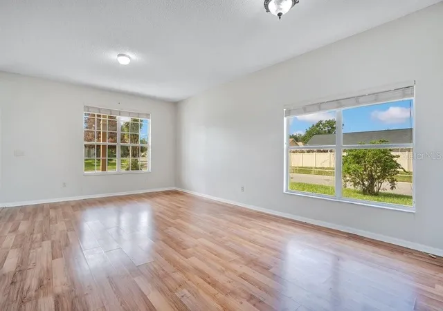 Photo 4 of Single family home for sale at 4104 Pacifica Dr, Orlando, FL 32817 | MLS# O6429918 | Listing updated on 2026-09-25
