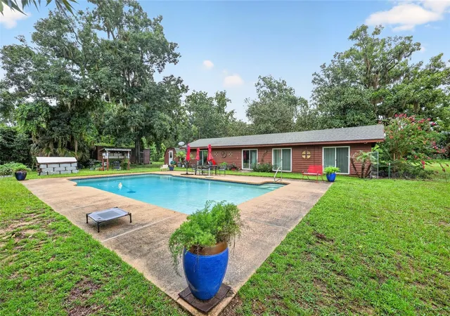 4th image of 35446 Fouraker Dr, Fruitland Park, FL 34731 | MLS# G5115874